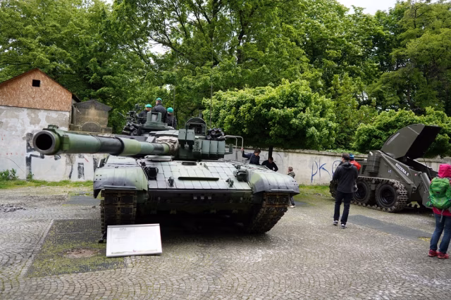 Oblíbený Army den opět v Atriu Flora