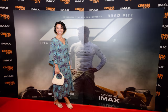 Snímek F1: The Movie přivezl do kin adrenalin, rychlost, emoce a hollywoodský  lesk.