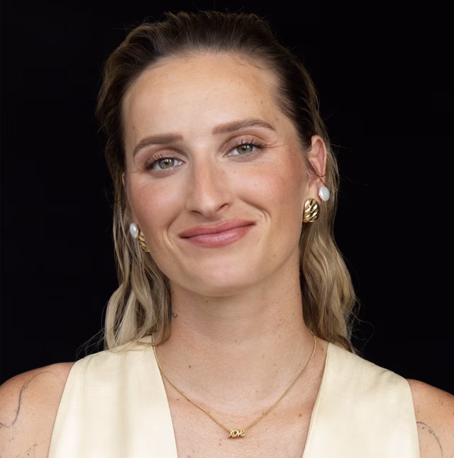 KAŽDÝ PŘÍVĚSEK MÁ SVŮJ PŘÍBĚH: Pandora představuje novou kampaň s Markétou Vondroušovou
