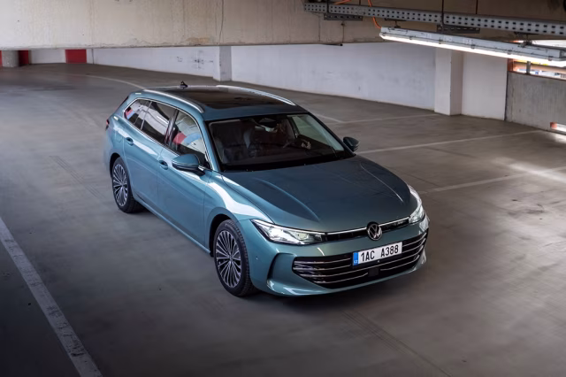 Operák na Golf a Tiguan pod sedm tisíc měsíčně, Passat za necelých devět