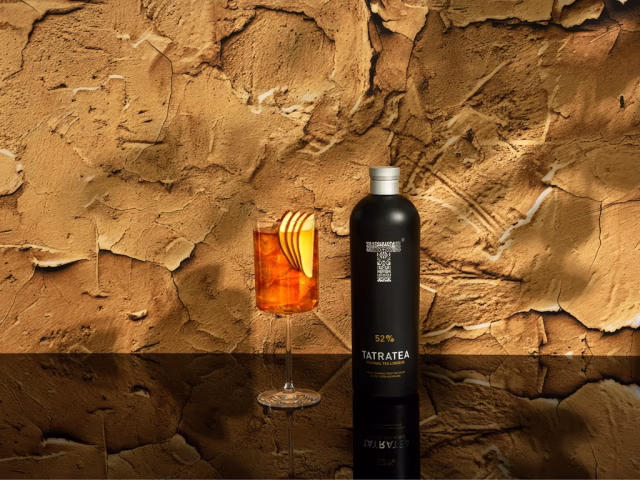 Jarní drinky, které se nebojí být jiné: svěží mixy na první teplé dny