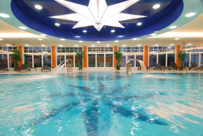 Resort Hvězda - hotelový bazén